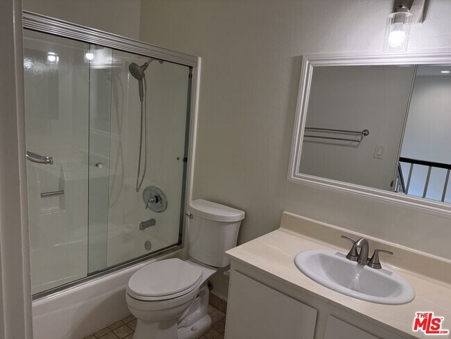 Building Photo - 5867 Cape Horn Dr