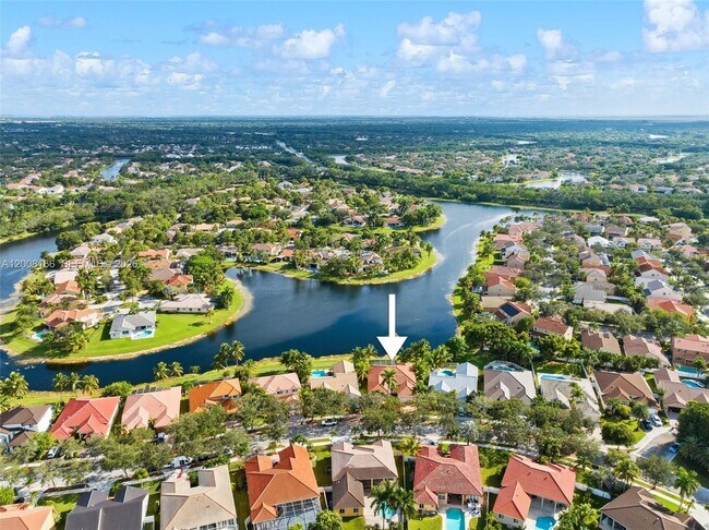 Building Photo - 646 Heritage Dr