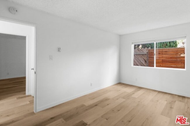 Building Photo - 1114 12th St