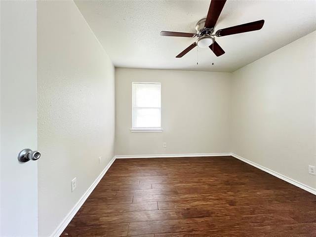 Building Photo - 114 S Manor Ct