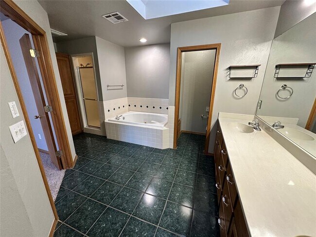 Building Photo - 1819 Duckhawk Ct