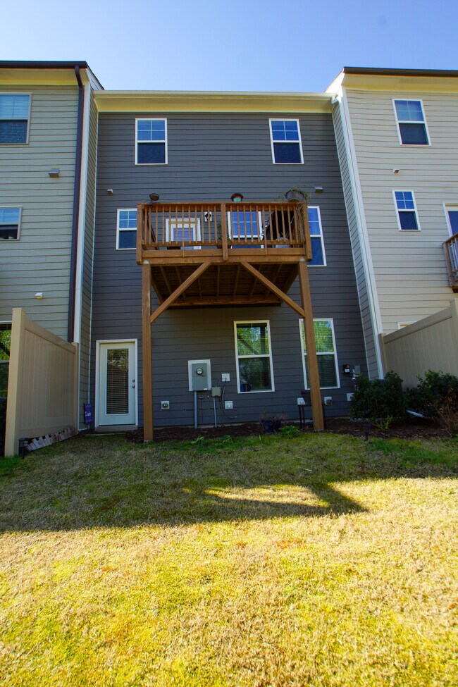 Building Photo - 930 Dalton Ridge Pl