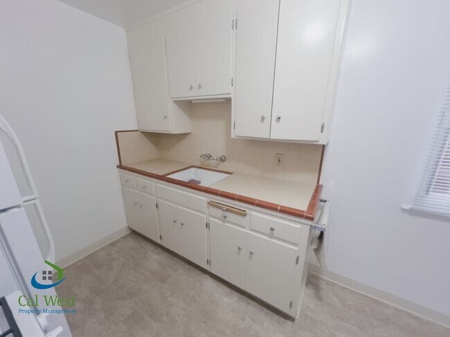 Building Photo - $1895 - 1BD/1BA Quaint and Well Maintained Apartment in Downtown San Jose Near PwC and Oracle