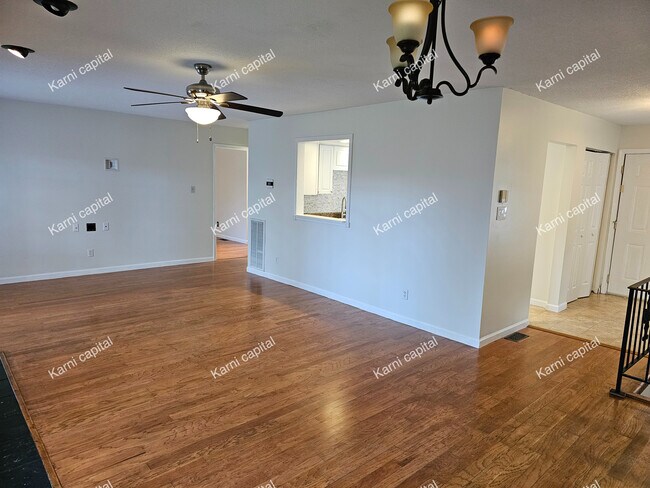Building Photo - 8709 Olde Colony Trl