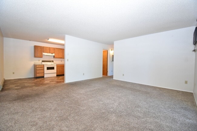 Building Photo - Spectacular views of the Bridgers!  Cute 2 bedroom 1.5 bath apartment