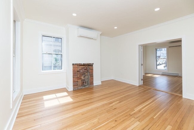 Building Photo - 77 Princeton St