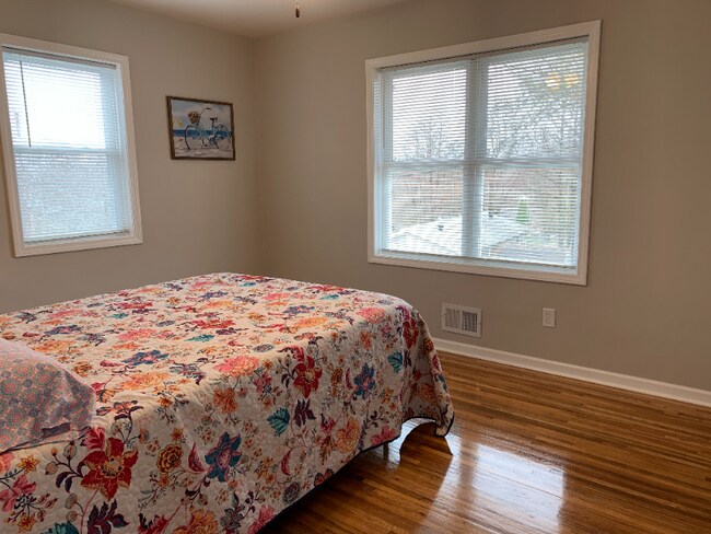 Building Photo - 1800 Notre Dame St