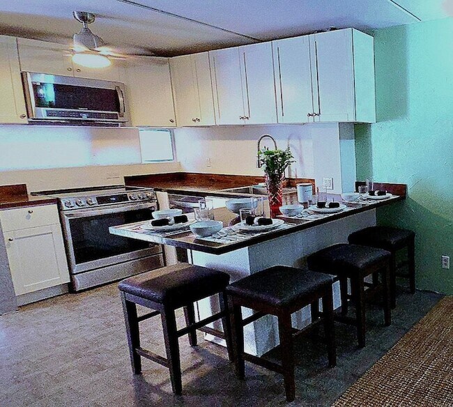 Building Photo - 3676 Lower Honoapiilani Rd