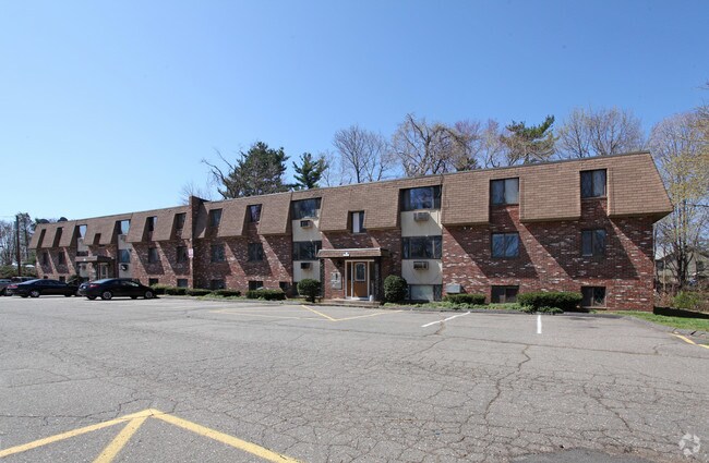 Ample Parking - East Street Apartments