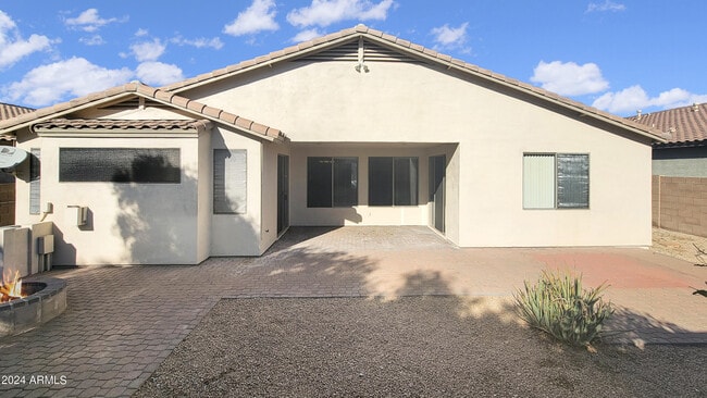 Building Photo - 18651 W Sunrise Dr