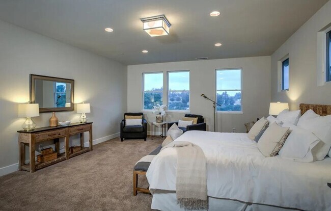 Building Photo - Modern Country Home in Petaluma – 4 Bed, 3...