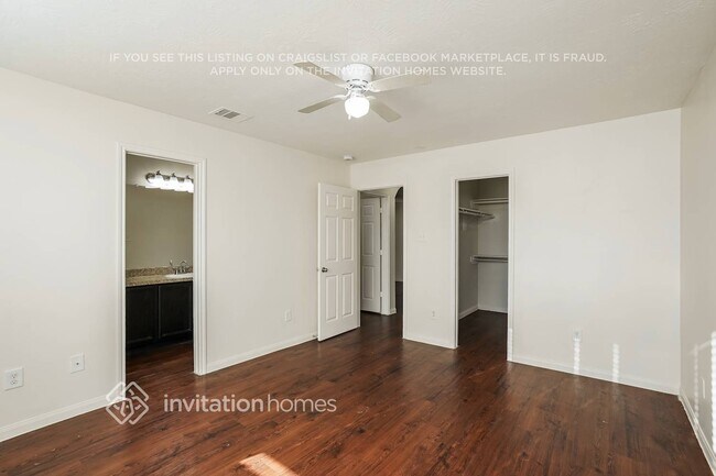 Building Photo - 16371 Royal Stone Ln