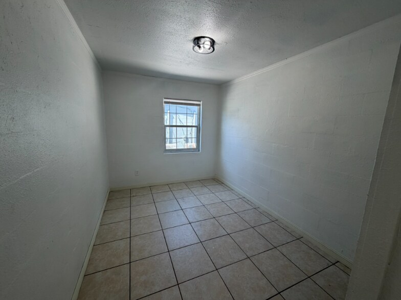 Building Photo - 1316 SE 7th Ave