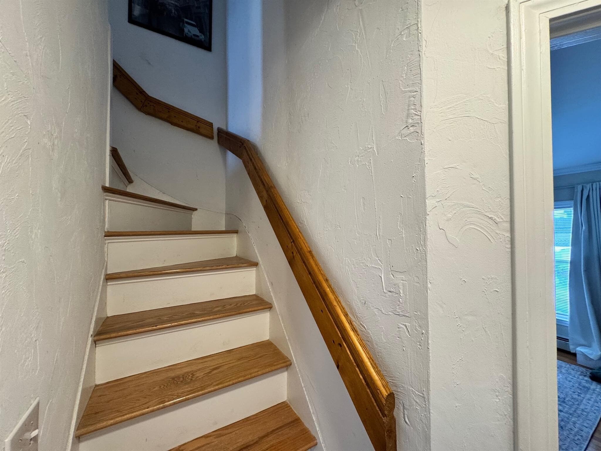 Building Photo - 25 4th St