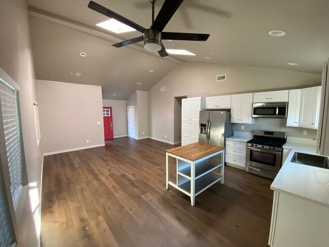 Building Photo - 5708 Colfax Ave