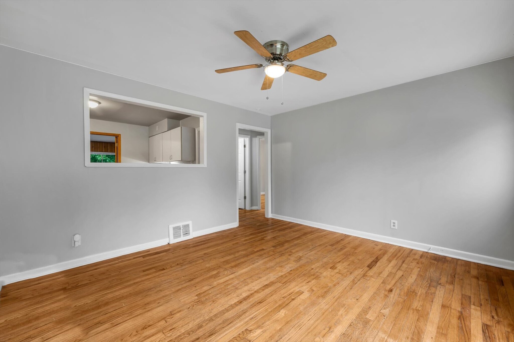 Building Photo - 8593 Engler ave