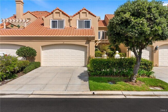 Building Photo - 6121 Greenbrier Dr