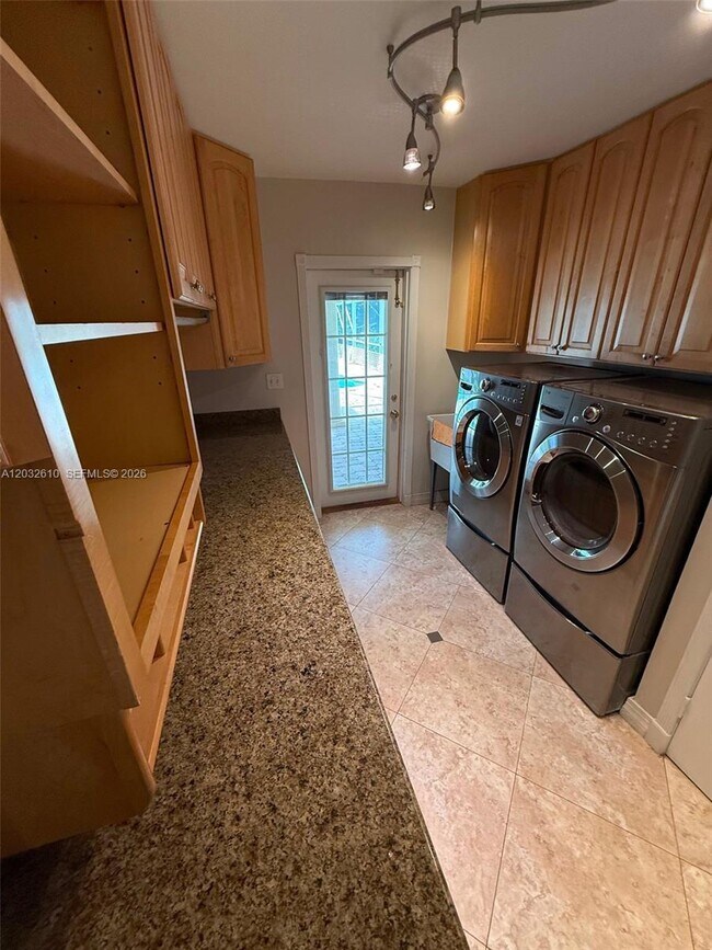 Building Photo - 17501 SW 54th St