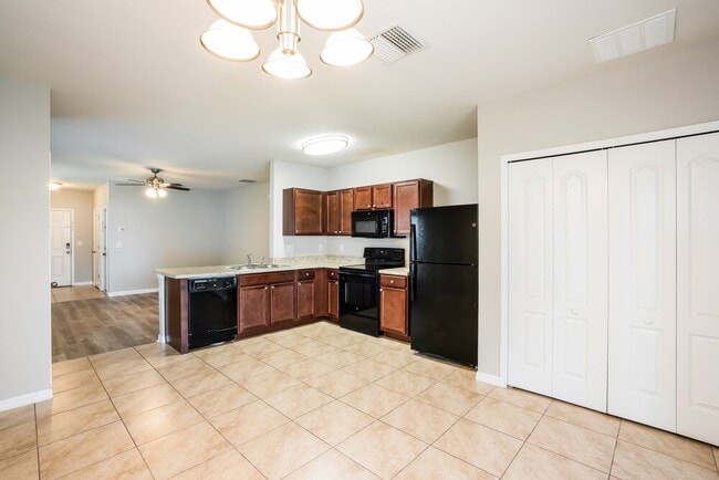 Building Photo - 14427 Haddon Mist Dr