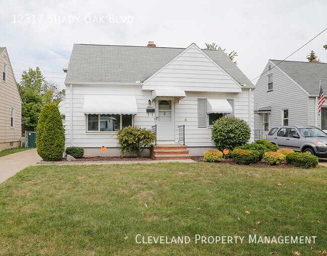Building Photo - Updated Garfield Hts Bungalow
