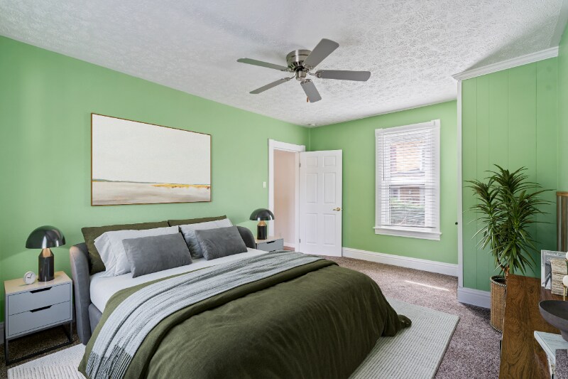 Building Photo - 366 N Main St