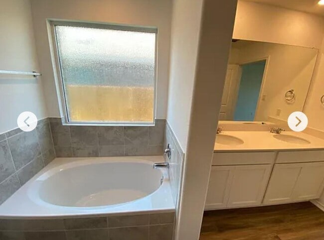 Building Photo - 212 Montego St