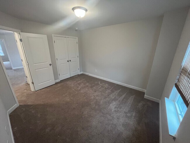 Building Photo - Breathtaking 4 Bedroom, 2 1/2 Bathroom House in Winston Salem, NC!