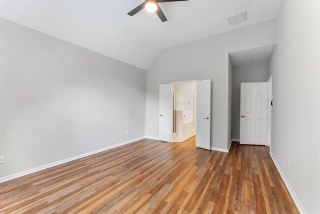 Building Photo - 15 Capshaw Ct
