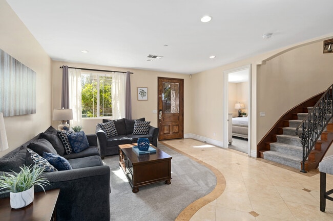Building Photo - 15935 Archwood Ln