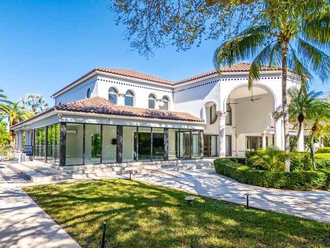 Building Photo - 10270 SW 58th St