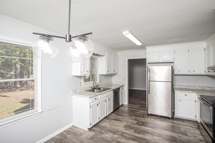 Building Photo - 148 Pear Tree Cir