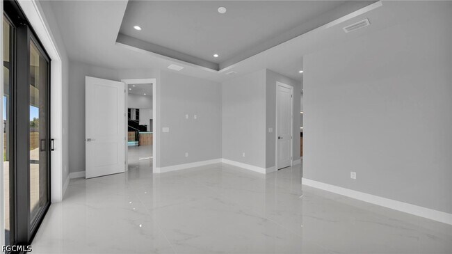 Building Photo - 1521 NW 37th Ave