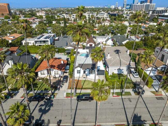 Building Photo - 140 N Carson Rd