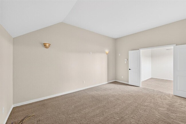 Building Photo - 5629 Grove Cove Dr