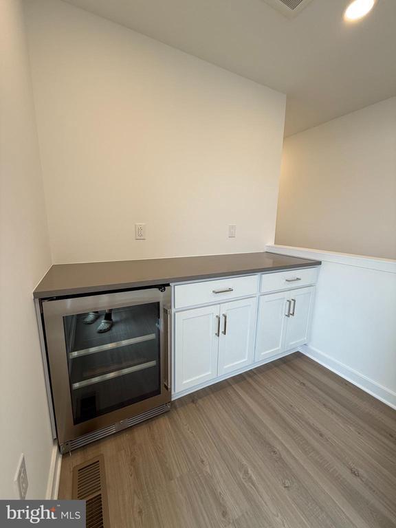 Building Photo - 3000 Riseview Ln