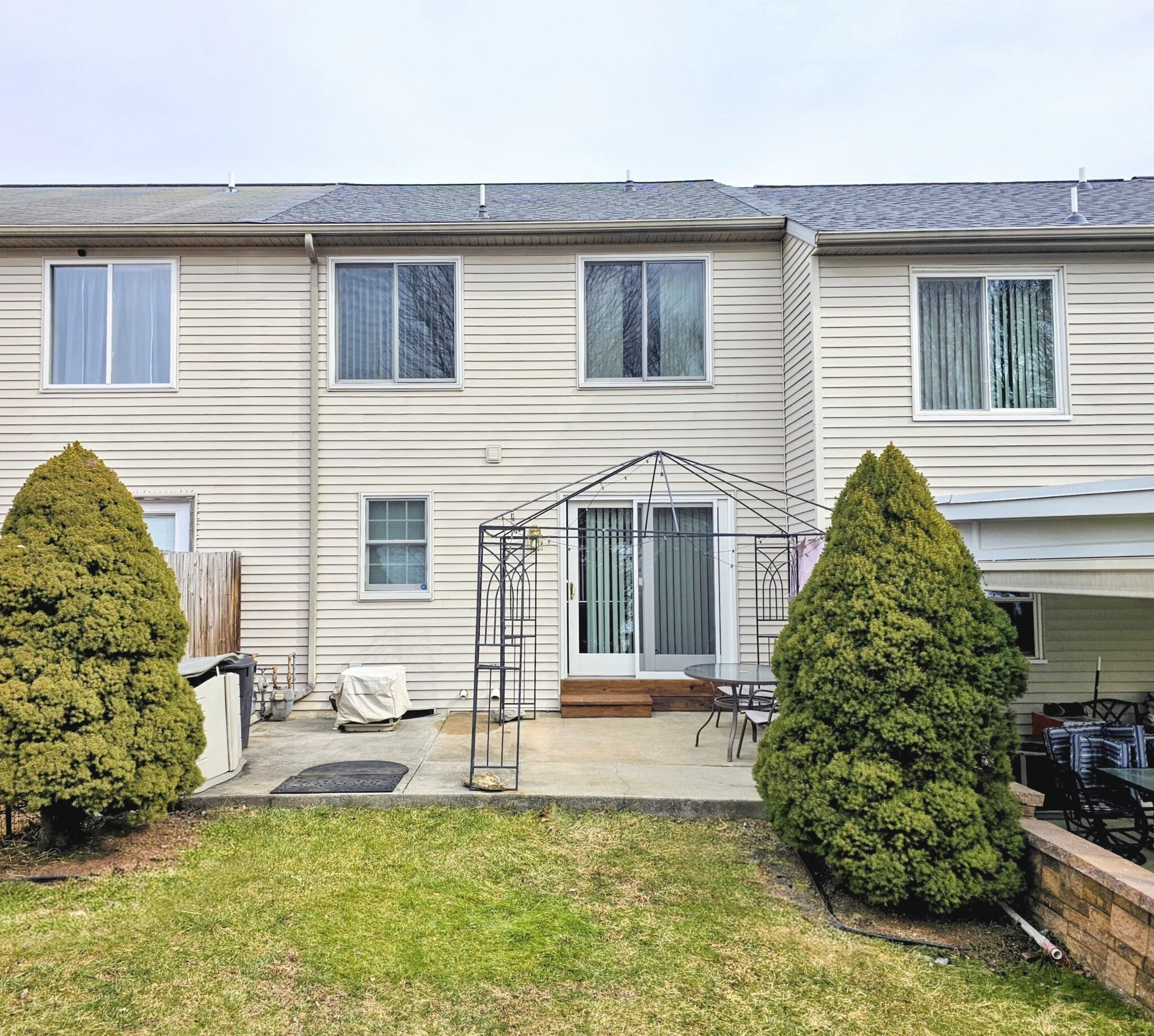 Building Photo - 160 Riders Way