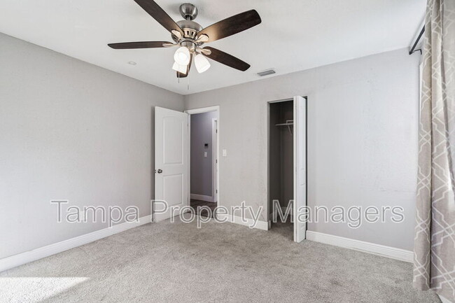 Building Photo - 5408 5th Ave N