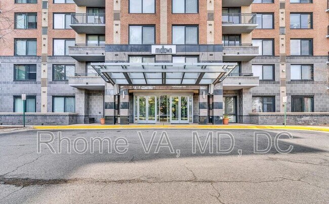 Primary Photo - 2451 Midtown Ave