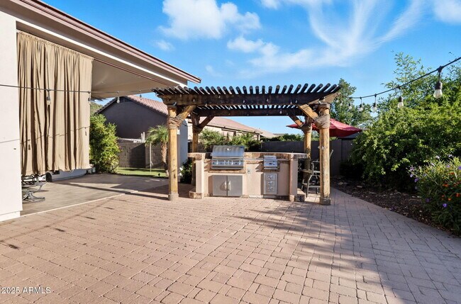 Building Photo - 25914 N 49th Ln