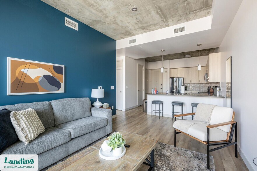 Primary Photo - 151 S State St