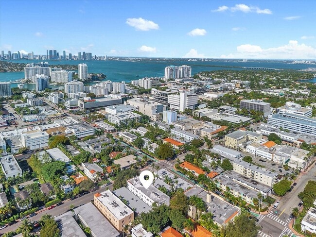 Building Photo - 1559 Michigan Ave