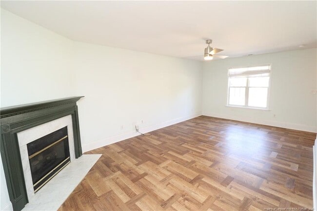Building Photo - 1727 Crag Burn Ln