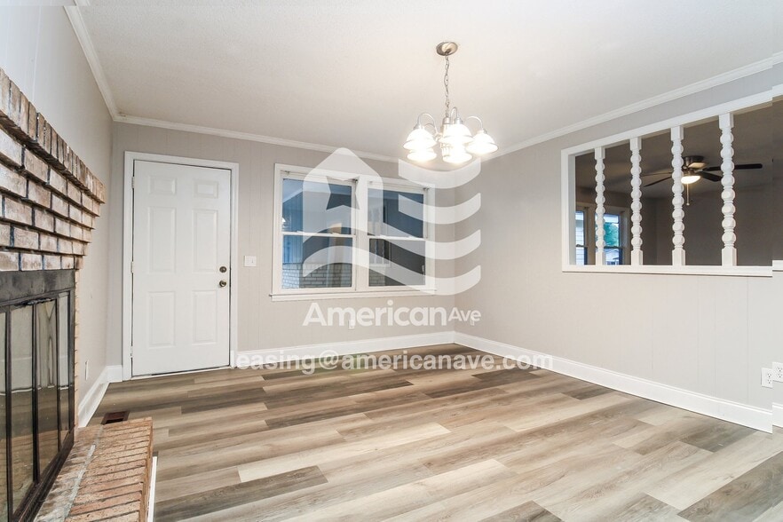 Building Photo - 410 Ravenscroft Rd