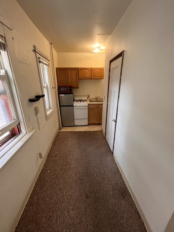 Building Photo - 632 Howard Pl