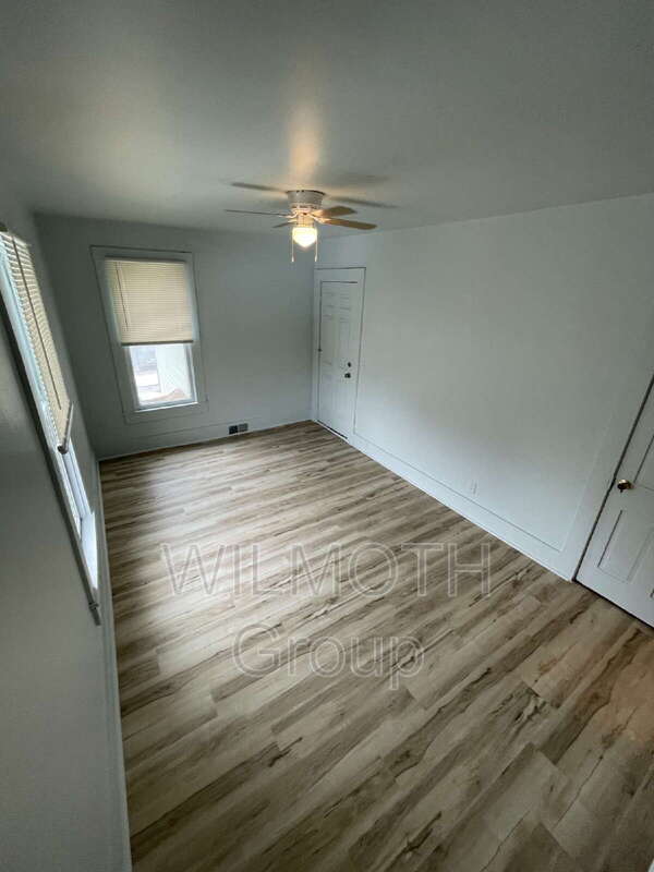 Building Photo - 610 S Gallatin St