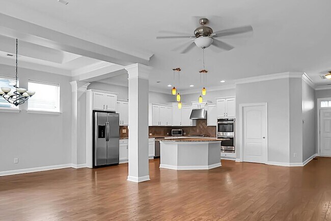 Building Photo - 345 Fox Ridge Ln