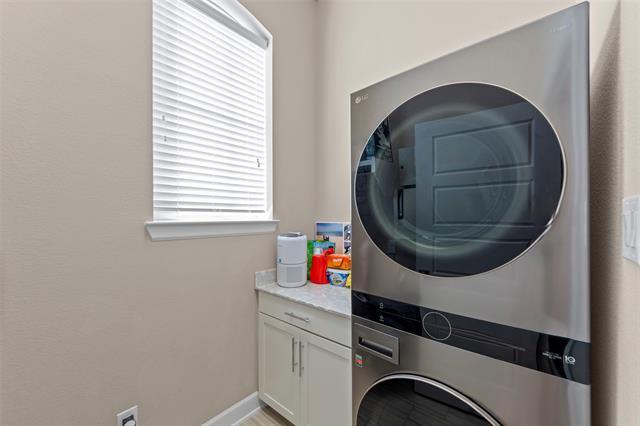 Building Photo - 762 Lacey Oaks Pl