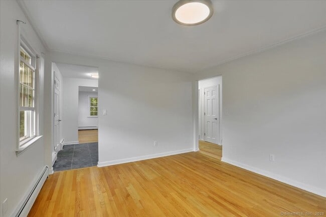 Building Photo - 77 Hemlock Ridge