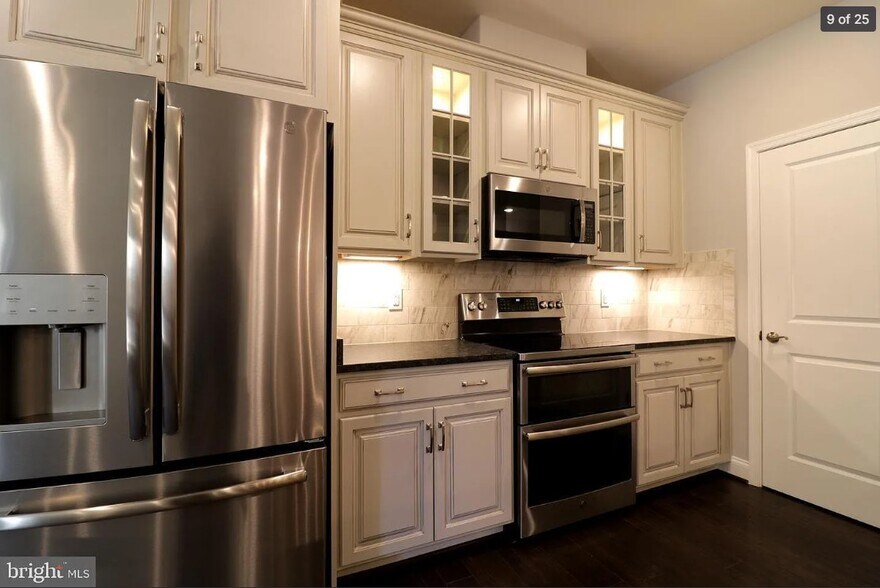 Building Photo - 23631 Havelock Walk Ter