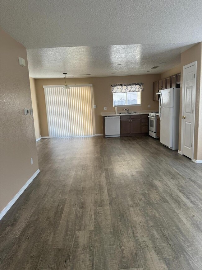 Building Photo - 10920 Tomatillo Ln SE